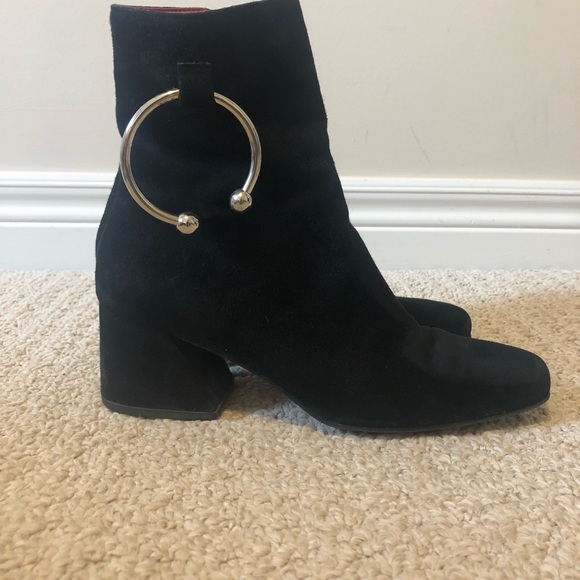 Size 37.5 DORATEYMUR GENUINE SUEDE w silver buckle detail - Picture 7 of 7